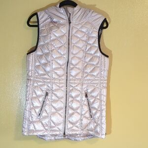 NWOT Calvin Klein Silver‎ Quilted Puffer Vest, Large Size